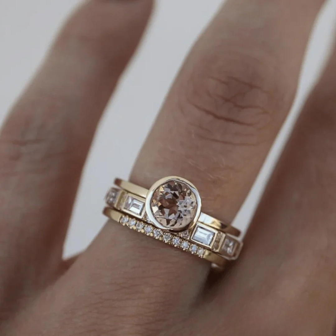 Belle™ - Bague dorée élégante incrustée de cristaux
