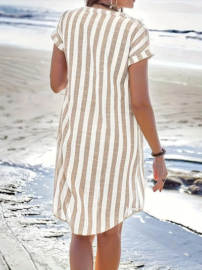 Myrla™ - Votre robe-chemise élégante à rayures