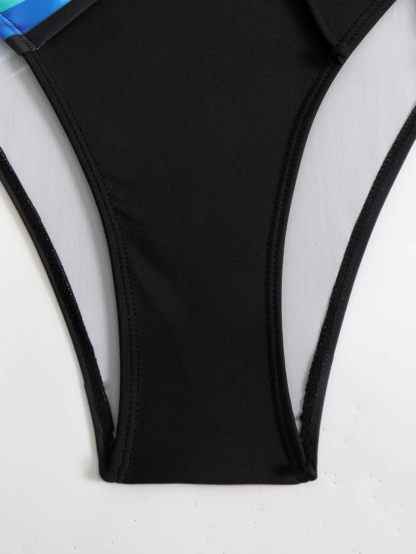 Isabel™ - Maillot coloré élégant