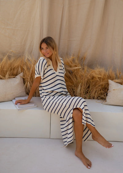 Noeleen™ - Robe élégante à rayures
